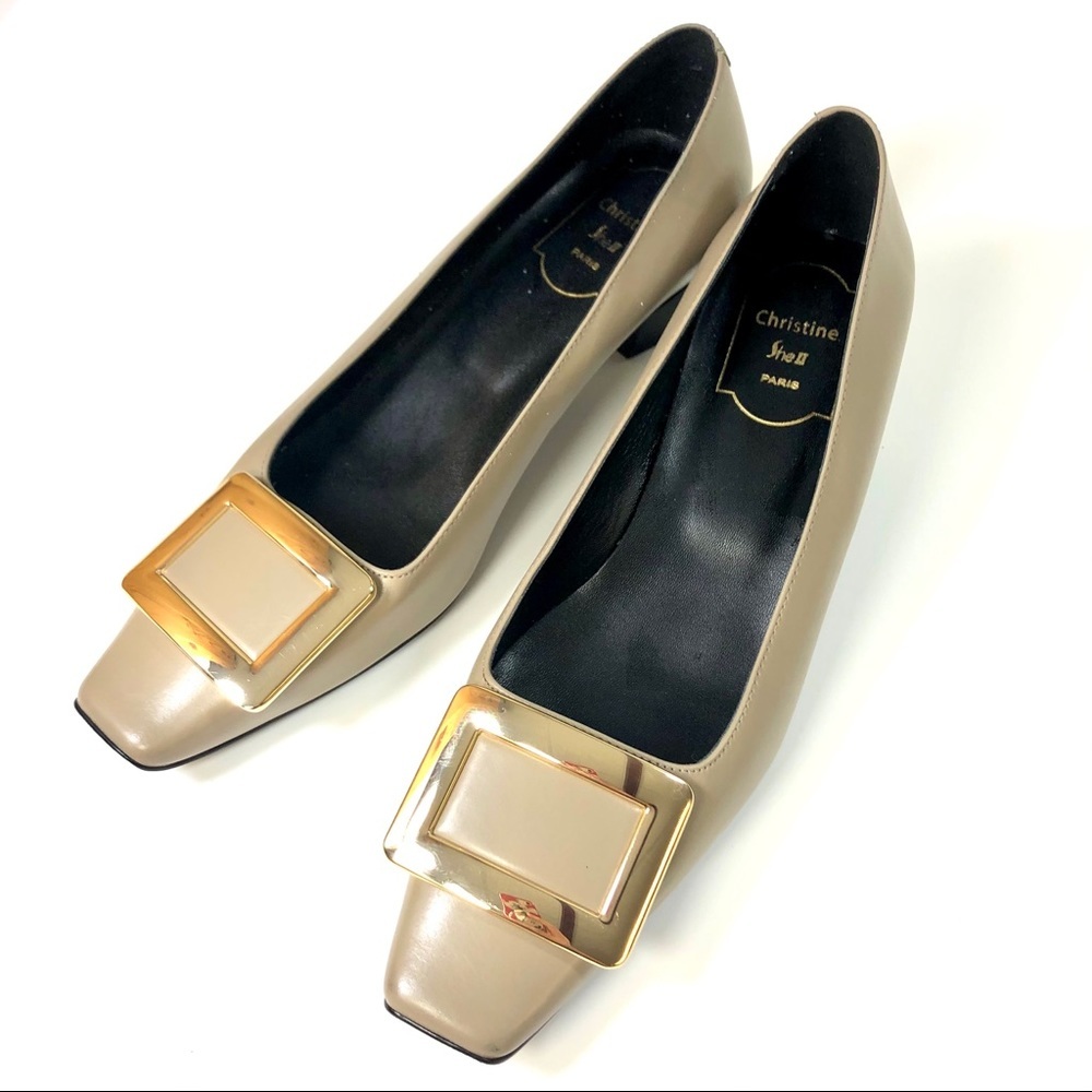 Women NWOT Christine Shell buckle pumps, sz 7,5